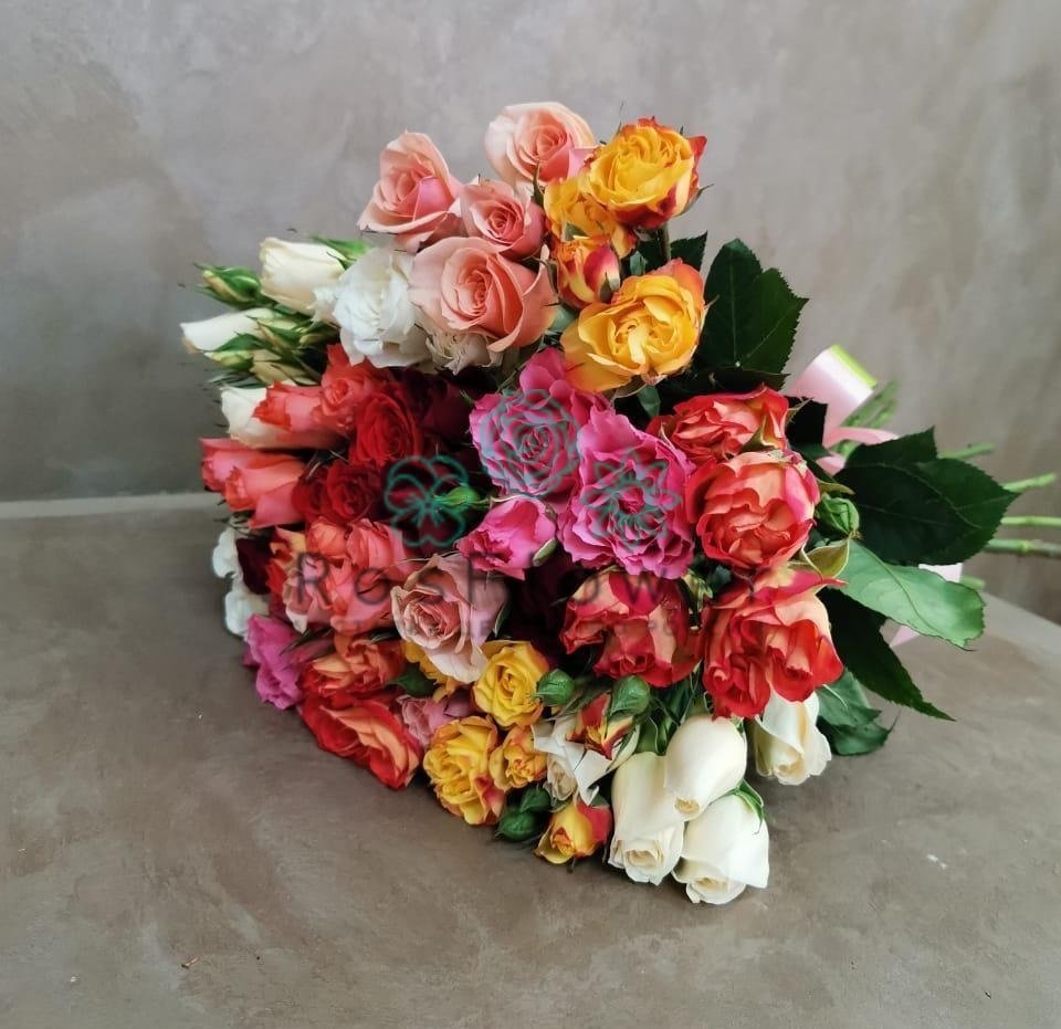 Букет цветов из: Розы в Гае