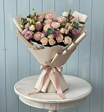 Букет цветов из:  Розы и Лизиантусы в Гае