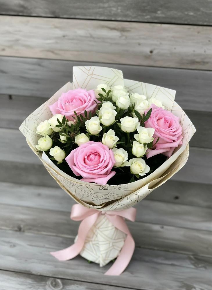 Букет цветов из: Розы в Гае