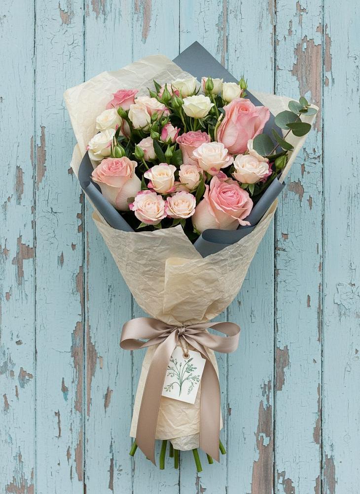 Букет цветов из: Розы в Гае