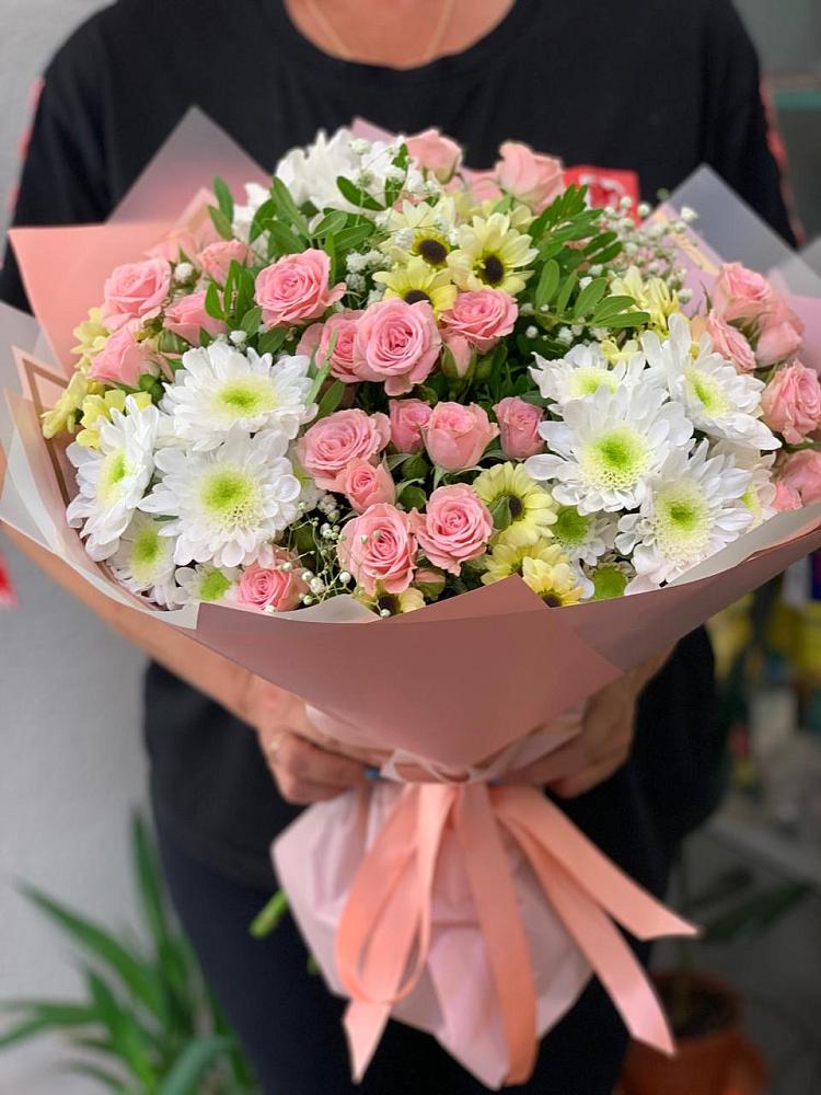 Букет цветов из: Розы и Хризантемы в Гае