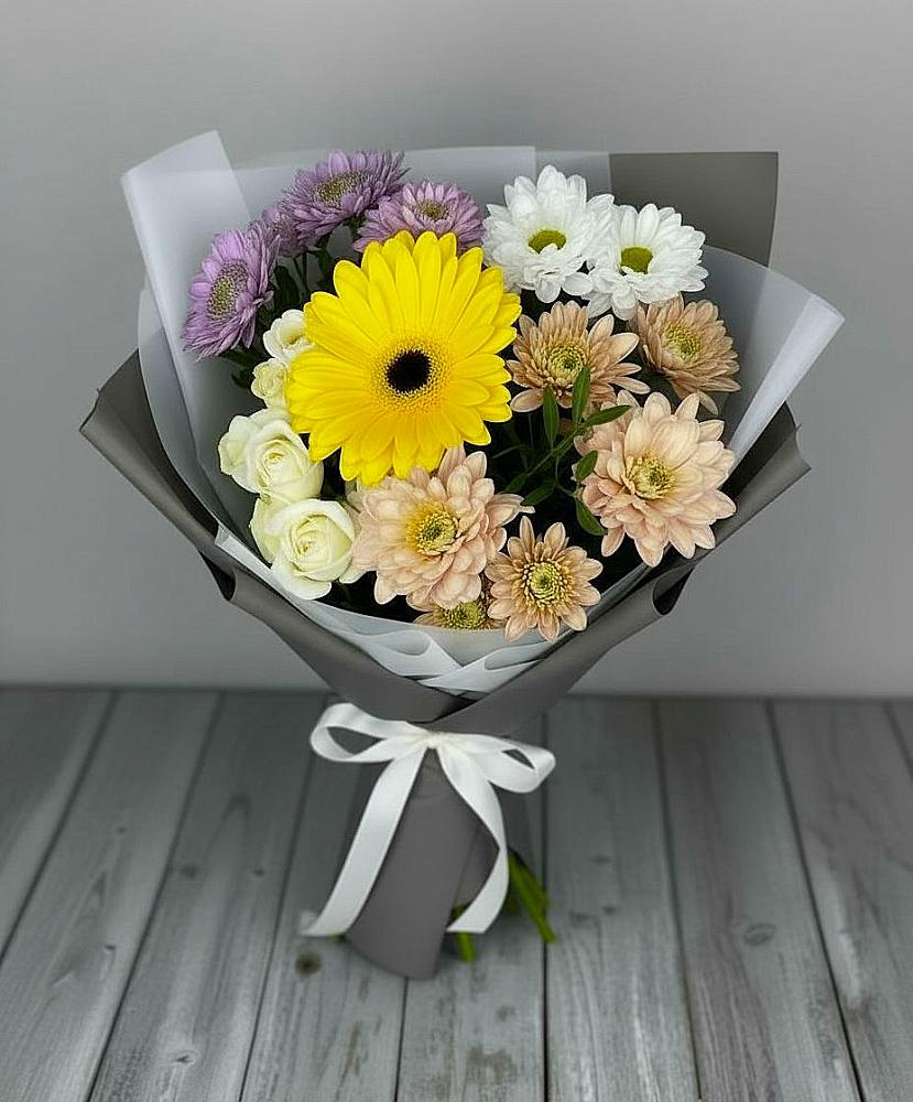 Букет цветов из: Розы, Герберы и Хризантемы в Гае