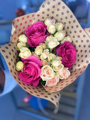 Букет цветов из: Розы в Гае