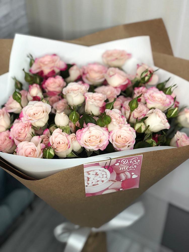 Букет цветов из: Розы в Гае