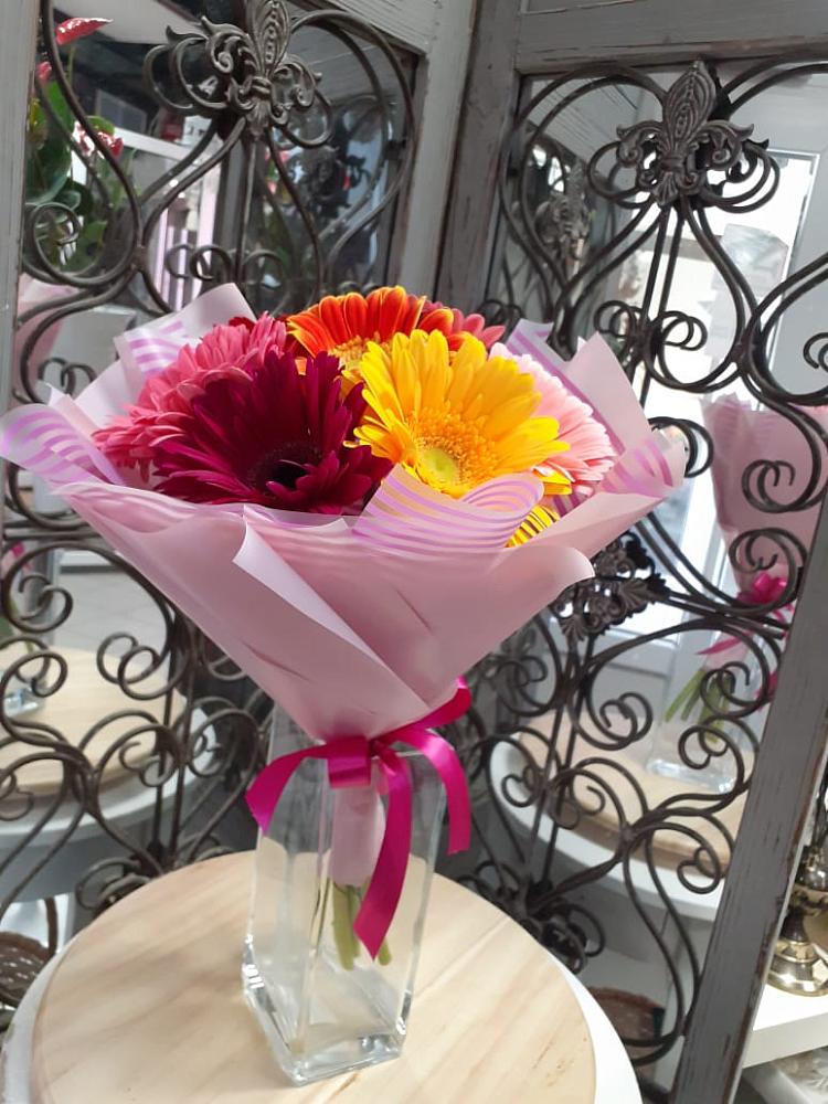 Букет цветов из: Герберы в Гае