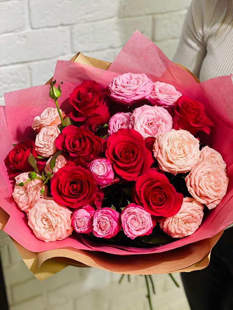 Букет цветов из: Розы в Гае