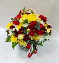 Цветочная композиция из Хризантемы и Розы в корзине в Гае