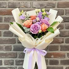 Букет цветов из:  Лизиантусы и Розы #REPLACE_PRED# Гае