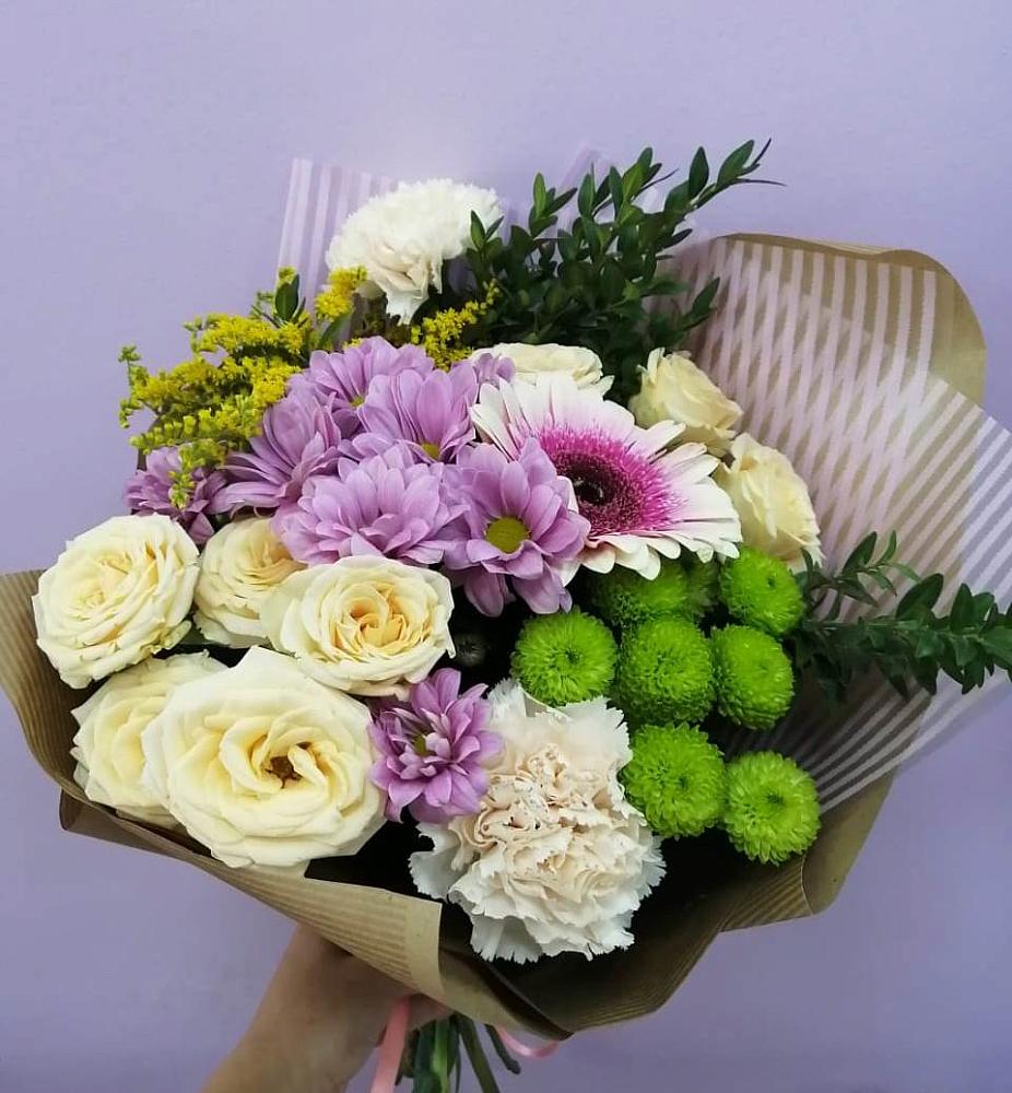 Букет цветов из: Хризантемы, Розы, Гвоздики и Герберы в Гае