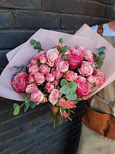 Букет розы в пальмах в Гае Букет цветов из: Розы в Гае