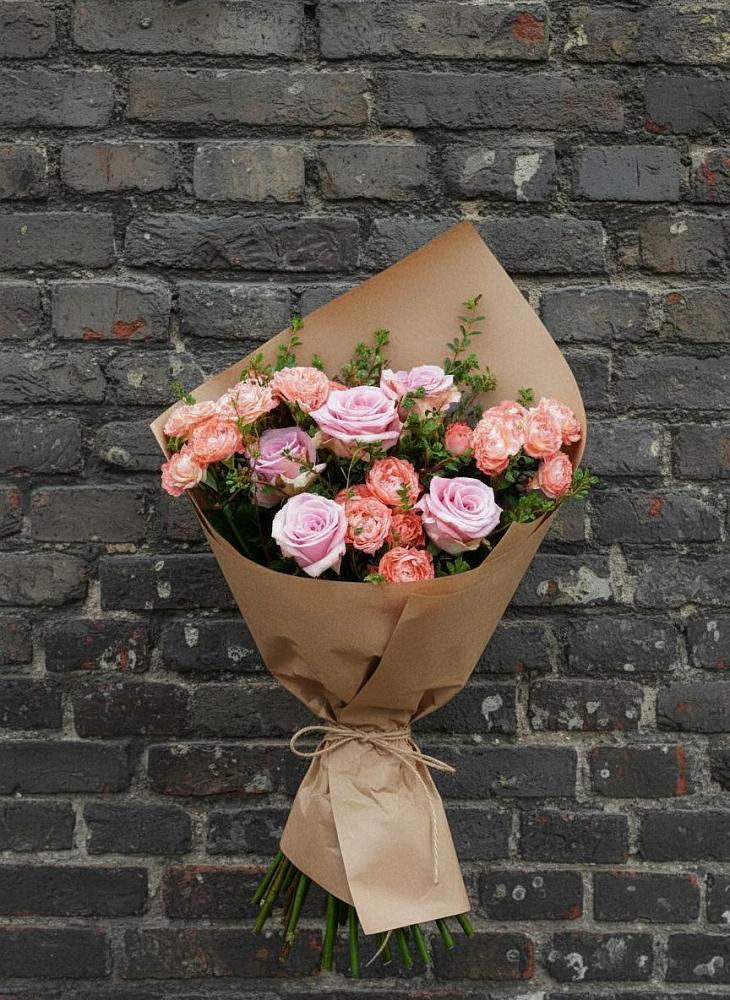 Букет цветов из: Розы в Гае