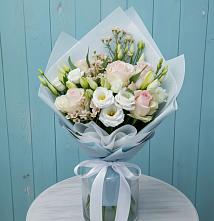 Букет цветов из:  Розы и Лизиантусы в Гае