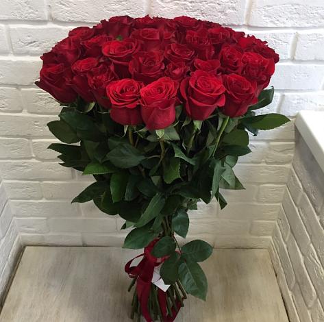 Букет Красные розы Гран При в Гае