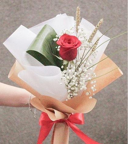 Букет цветов из: Розы в Гае