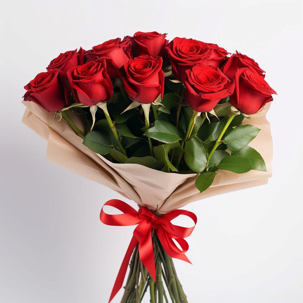 Букет 11 Красных роз Эдлесс Лав в Гае