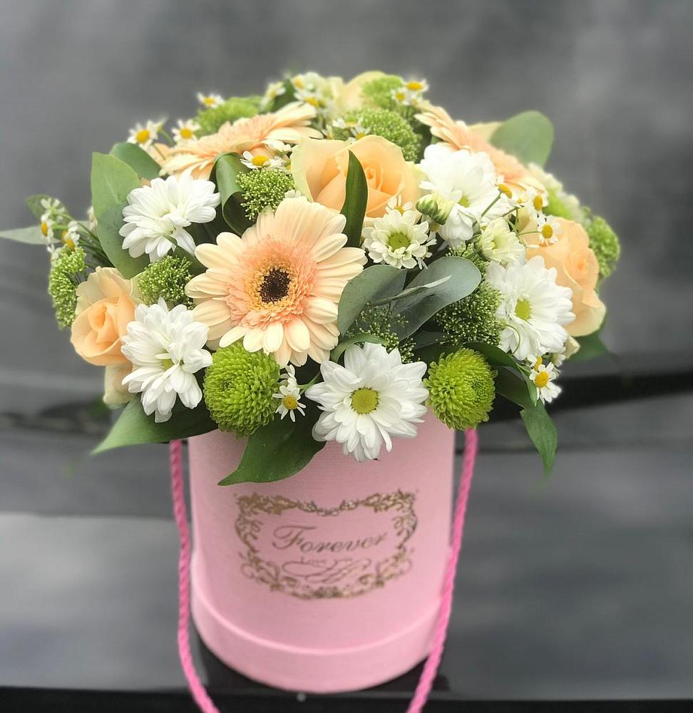 Цветочная композиция из Розы, Герберы и Хризантемы в шляпной коробке в Гае