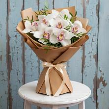 Букет цветов из:  Орхидеи и Розы в Гае