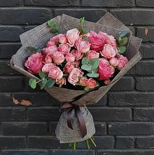 Букет цветов из:  Розы в Гае